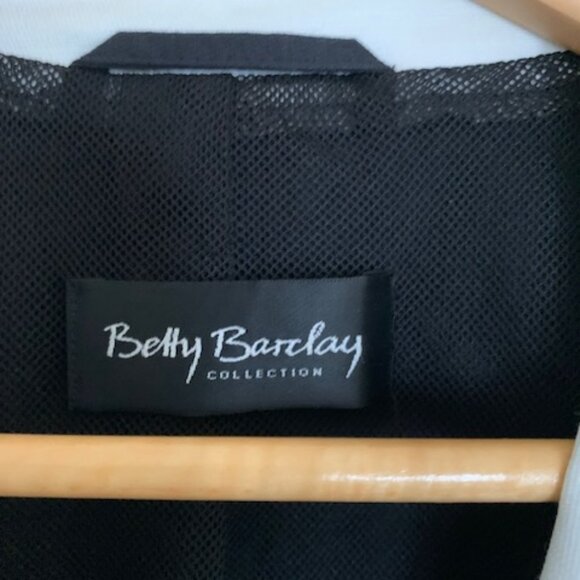 Betty Barclay FRANCE 2-button summer-weight cotton blazer, size 12 - Picture 2 of 5